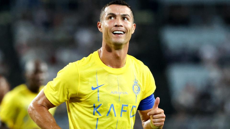 Cristiano Ronaldo (CR7) - Ngôi sao bóng đá Bồ Đào Nha với tầm ảnh hưởng sáng giá